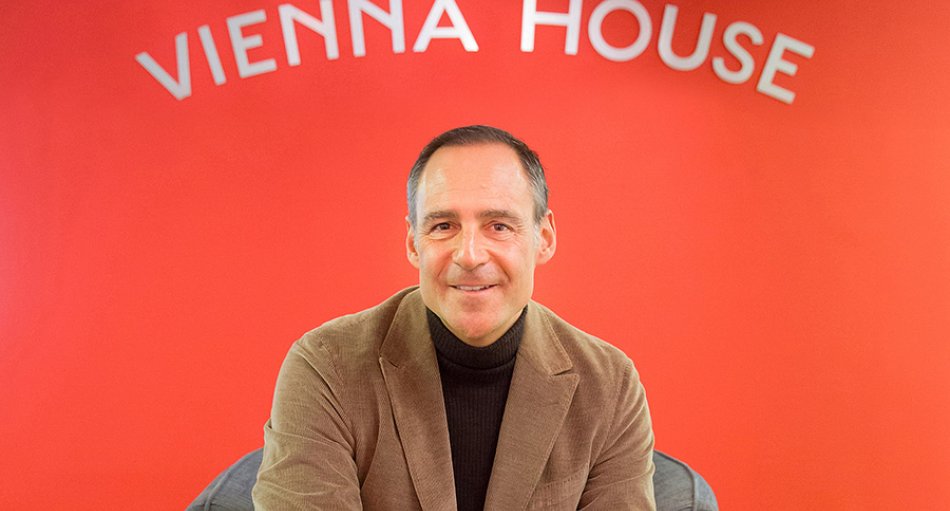 Rupert Simoner