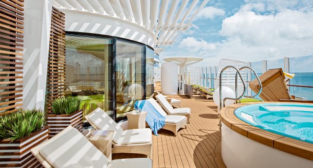 AIDAcosma Deck