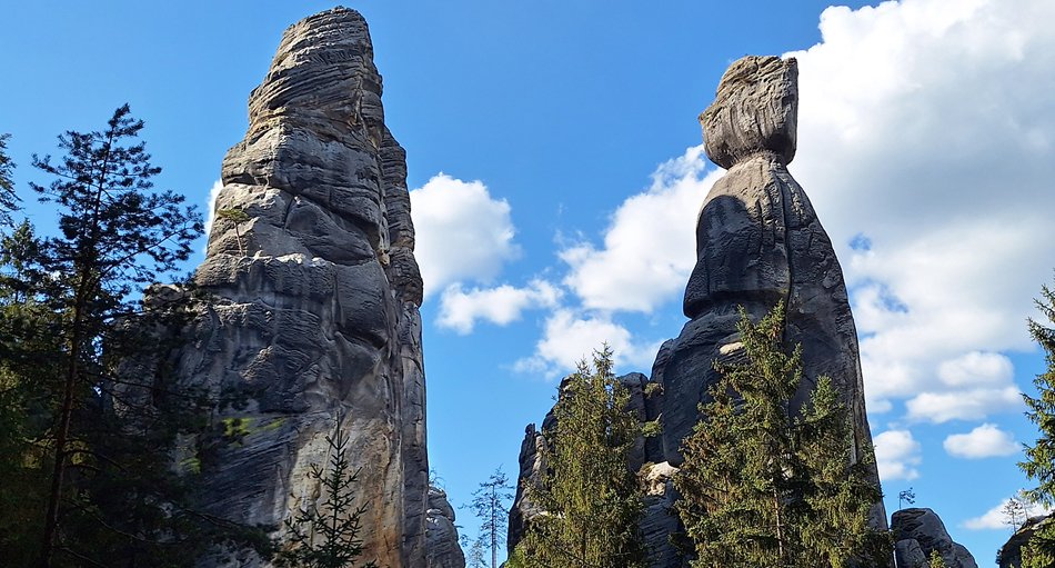 „Bürgermeister & Bürgermeisterin“ zählen zu den bekanntesten Felsformationen in Adršpašsko-Teplické skály
