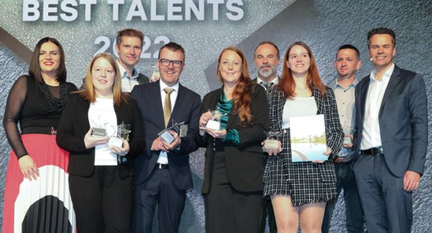 V.l.: Landeshauptfrau-Stellvertreterin Astrid Eisenkopf, „Best Talent“-Miriam Höllermann (ehem. Praktikantin im Mörbischer Hof), Unternehmer Erich Scheiblhofer, Ronald Gollatz und Anna Malinovic (beide Geschäftsführung Hannersberg), Peter Prisching (GF AVITA Resort), „Best Talent“-Emily Kriegler (ehem. Best Talent“ La Takeria) und David Dinhof (GF La Takeria)
