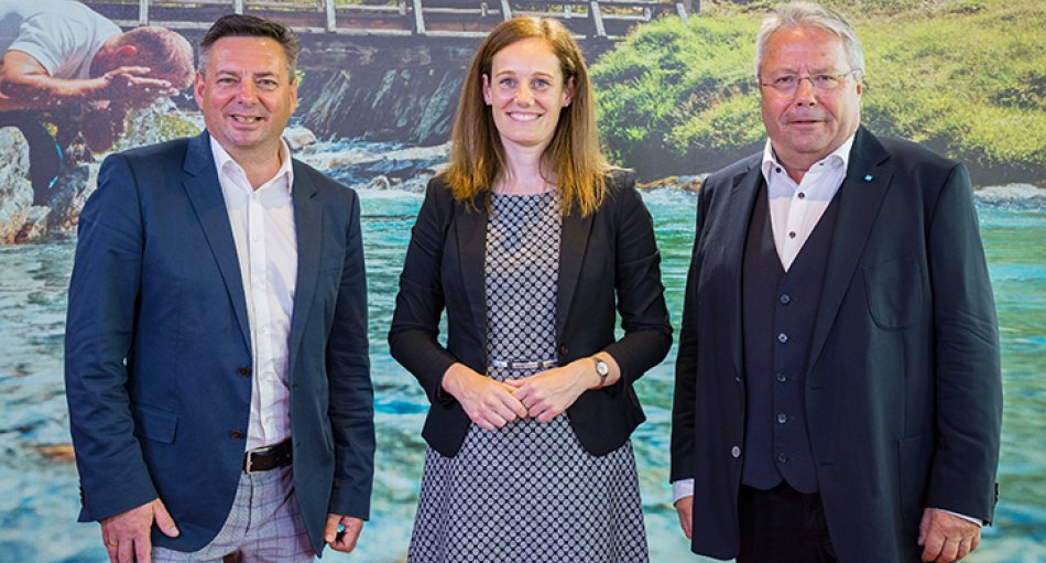 Kornel Grundner, Sprecher der „Besten Österreichischen Sommer-Bergbahnen“, ÖW-Chefin Lisa Weddig und Fachverbands-Obmann Franz Hörl