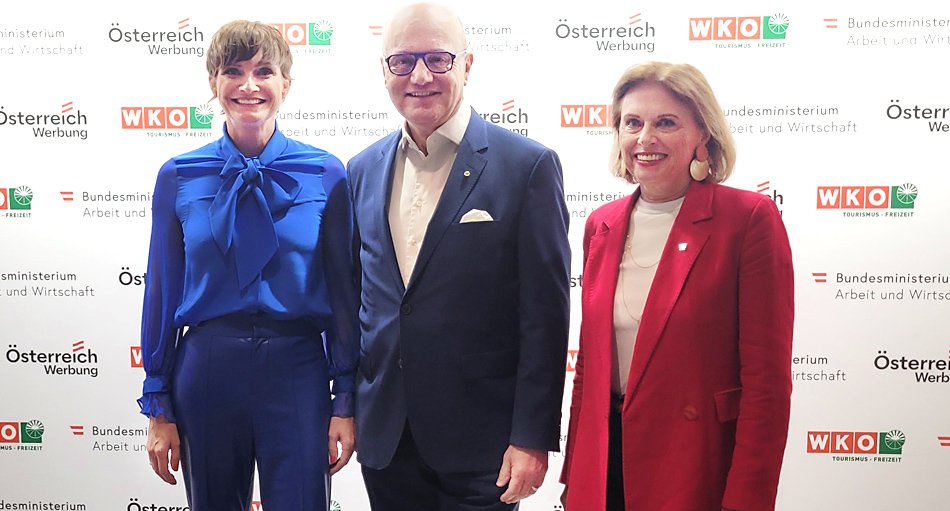 ÖW-Chefin Astrid Steharnig-Staudinger, Spartenobmann Robert Seeber und Staatssekretärin Susanne Kraus-Winkler