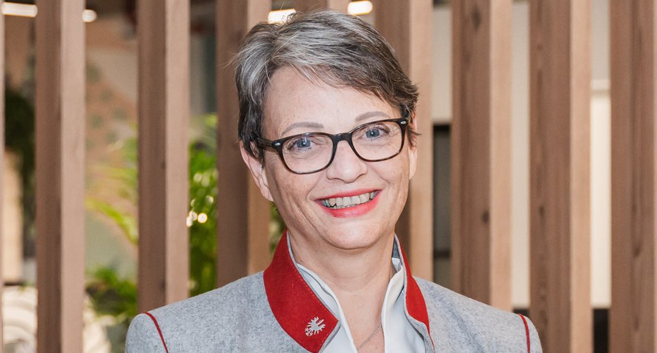 Sabine Mair